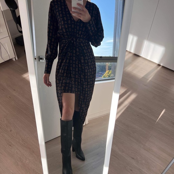 Sheike | Dresses | Sheike Long Sleeve 